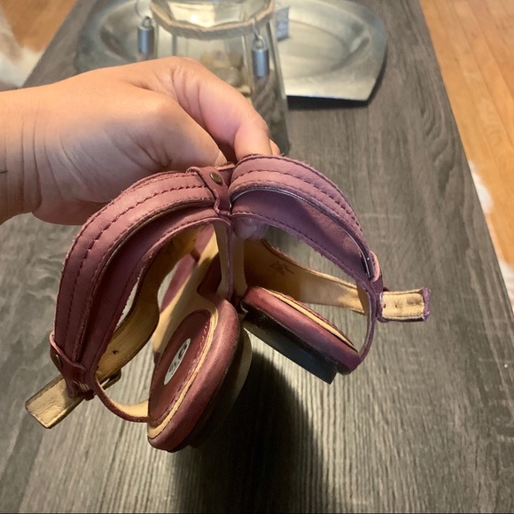 FRYE Laurel Plum Leather Thong Flat Sandals 9M - Picture 7 of 8